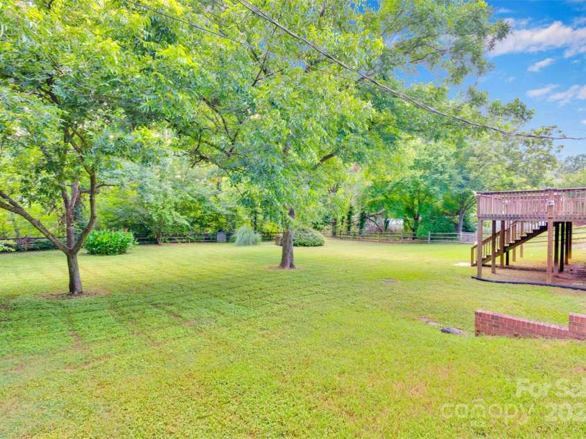 2376 Charlotte Highway, Mooresville, NC 28117.  MLS# CAR4279227, YatesRealty ID 26465. 