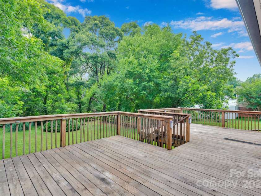 2376 Charlotte Highway, Mooresville, NC 28117.  MLS# CAR4279227, YatesRealty ID 26465. 