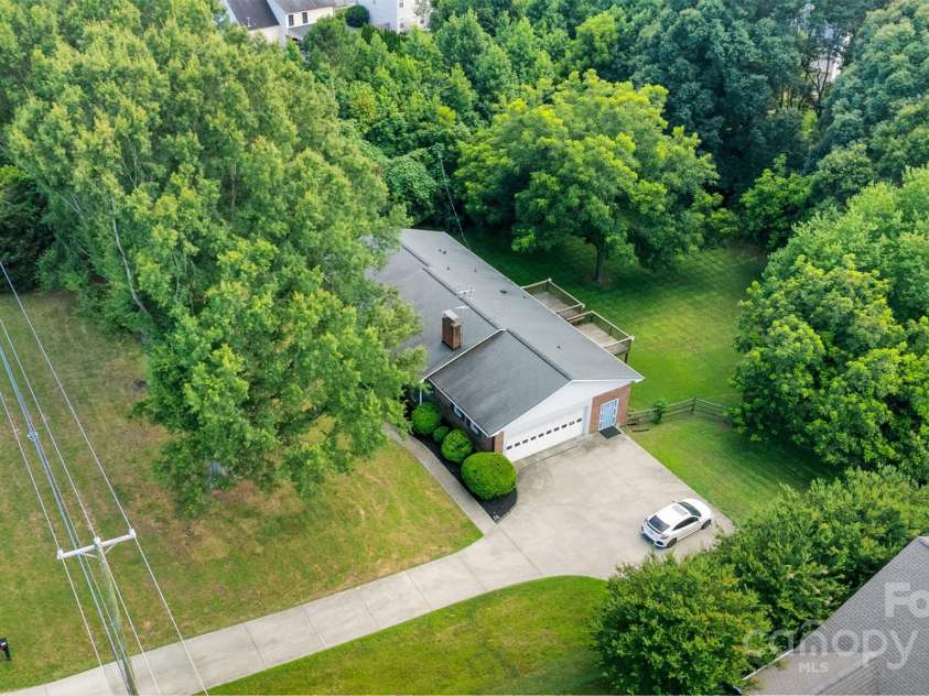 2376 Charlotte Highway, Mooresville, NC 28117.  MLS# CAR4279227, YatesRealty ID 26465. 