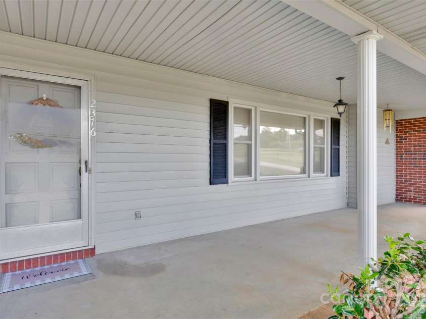 2376 Charlotte Highway, Mooresville, NC 28117.  MLS# CAR4279227, YatesRealty ID 26465. 