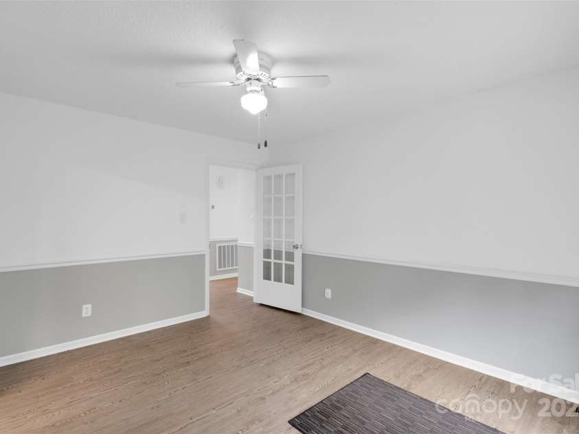 2376 Charlotte Highway, Mooresville, NC 28117.  MLS# CAR4279227, YatesRealty ID 26465. 