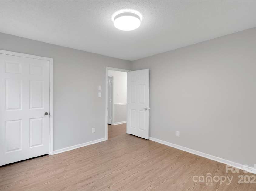 2376 Charlotte Highway, Mooresville, NC 28117.  MLS# CAR4279227, YatesRealty ID 26465. 