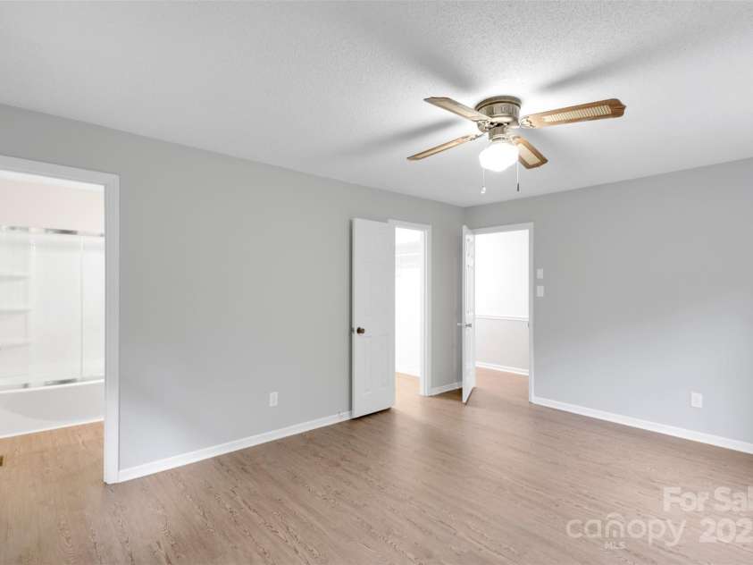 2376 Charlotte Highway, Mooresville, NC 28117.  MLS# CAR4279227, YatesRealty ID 26465. 