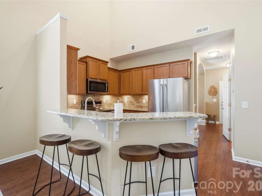 4613 Craigmoss Lane, Charlotte, NC 28278.  MLS# CAR4377907, YatesRealty ID 26465. 