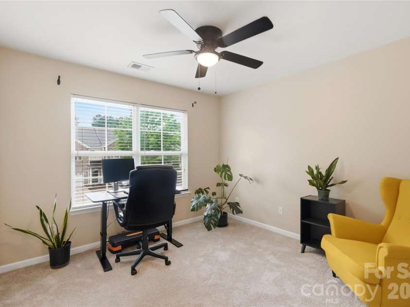 4613 Craigmoss Lane, Charlotte, NC 28278.  MLS# CAR4377907, YatesRealty ID 26465. 