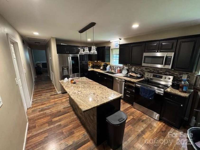 2116 Dana Place, Shelby, NC 28152.  MLS# CAR4270955, YatesRealty ID 26466. 