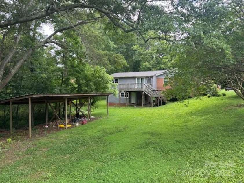 2116 Dana Place, Shelby, NC 28152.  MLS# CAR4270955, YatesRealty ID 26466. 