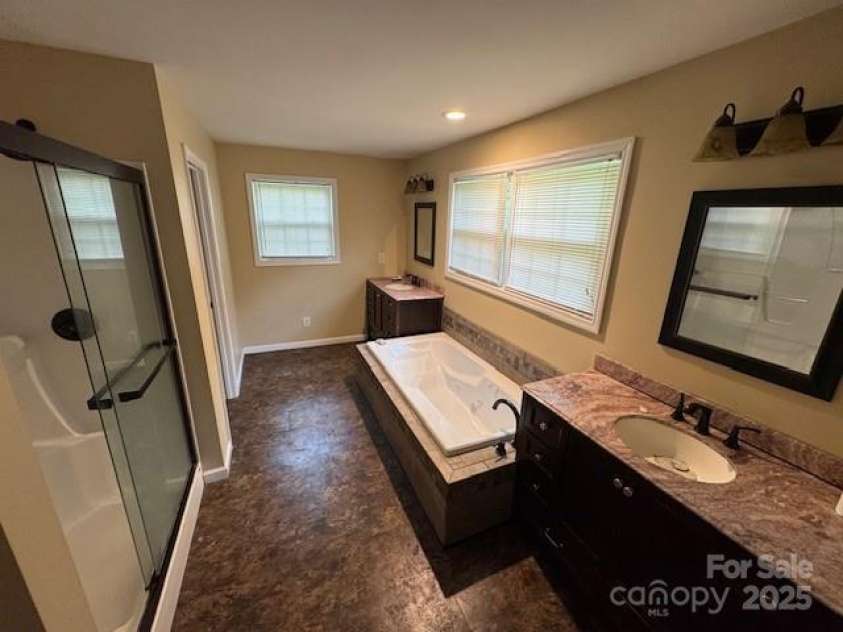 2116 Dana Place, Shelby, NC 28152.  MLS# CAR4270955, YatesRealty ID 26466. Primary bath