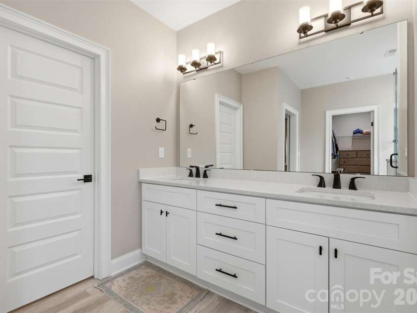 320 Elm Street, Belmont, NC 28012.  MLS# CAR4354879, YatesRealty ID 26466. 