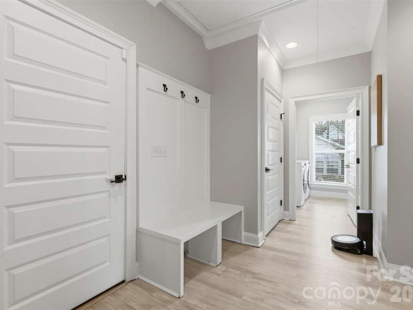 320 Elm Street, Belmont, NC 28012.  MLS# CAR4354879, YatesRealty ID 26466. 