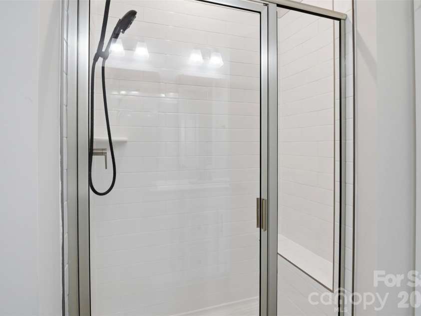 3616 Masonboro Street, Charlotte, NC 28206.  MLS# CAR4386585, YatesRealty ID 26468. 