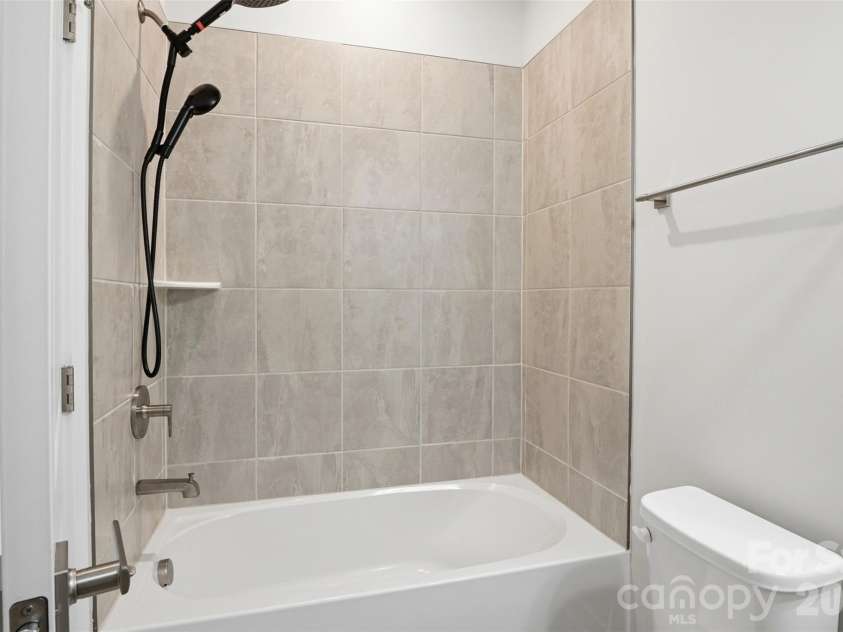 3616 Masonboro Street, Charlotte, NC 28206.  MLS# CAR4386585, YatesRealty ID 26468. 