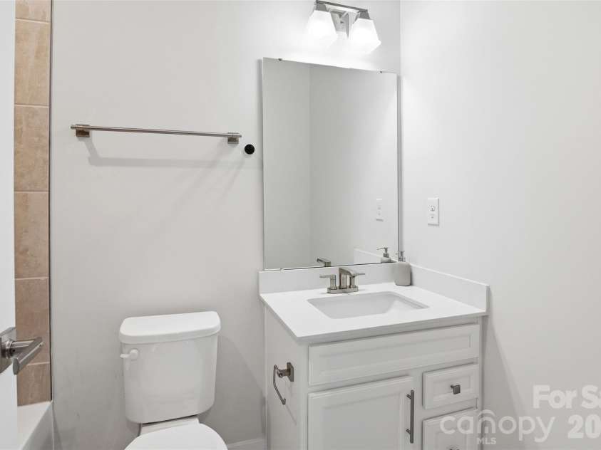 3616 Masonboro Street, Charlotte, NC 28206.  MLS# CAR4386585, YatesRealty ID 26468. 