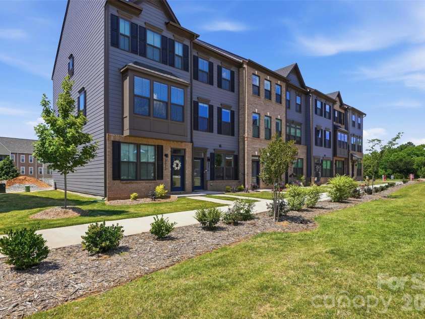 3616 Masonboro Street, Charlotte, NC 28206.  MLS# CAR4386585, YatesRealty ID 26468. 