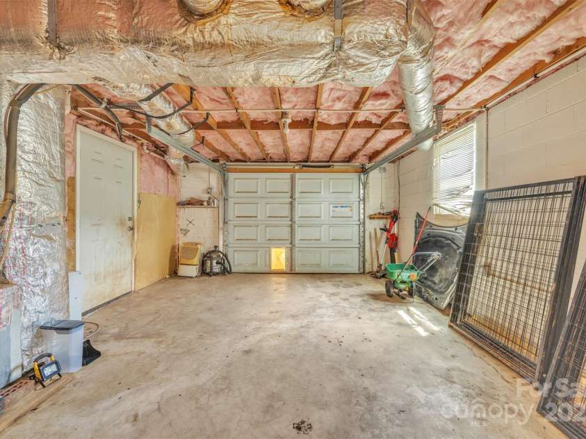 369 Birch Circle Drive, Hudson, NC 28638.  MLS# CAR4281060, YatesRealty ID 26468. 