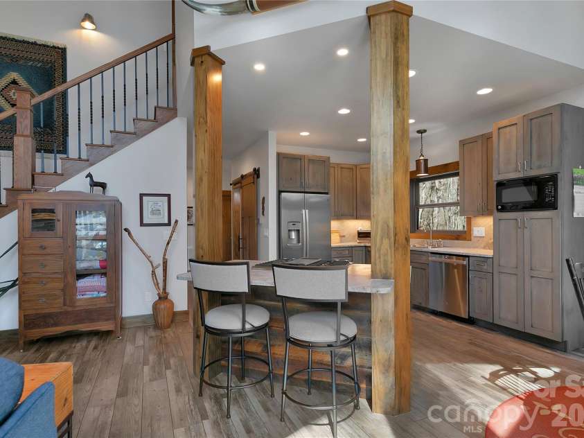 70 Unvdatlvi Court, Brevard, NC 28712.  MLS# CAR4358667, YatesRealty ID 26469. 