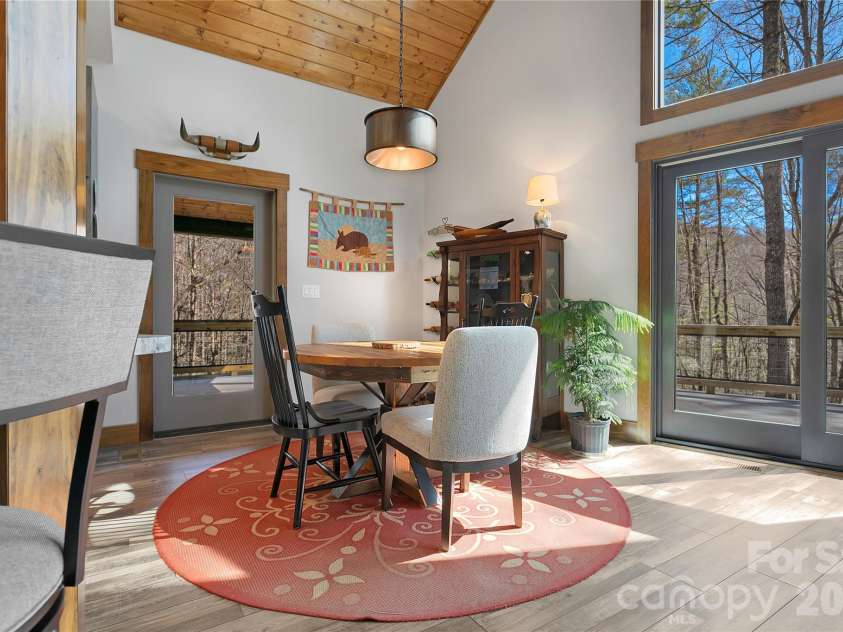 70 Unvdatlvi Court, Brevard, NC 28712.  MLS# CAR4358667, YatesRealty ID 26469. 