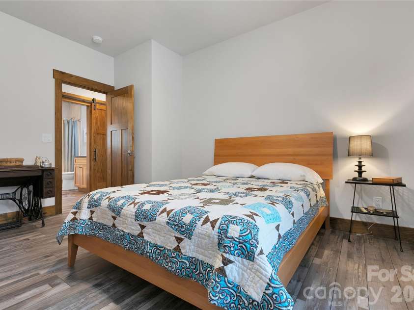 70 Unvdatlvi Court, Brevard, NC 28712.  MLS# CAR4358667, YatesRealty ID 26469. 