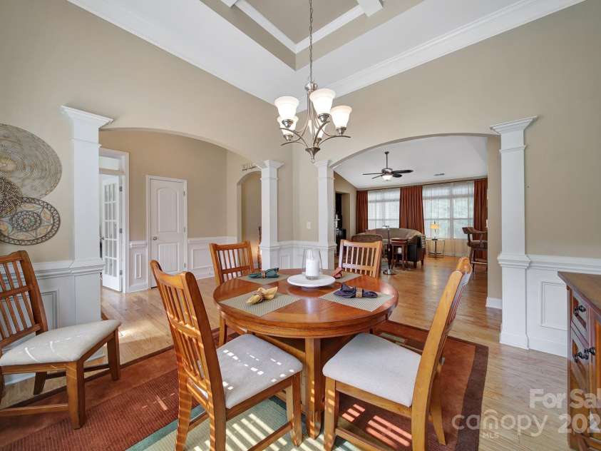 909 Autumn Glen Court, Clover, SC 29710.  MLS# CAR4265799, YatesRealty ID 26469. 