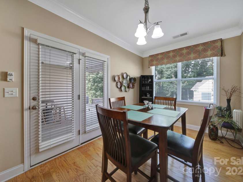 909 Autumn Glen Court, Clover, SC 29710.  MLS# CAR4265799, YatesRealty ID 26469. 