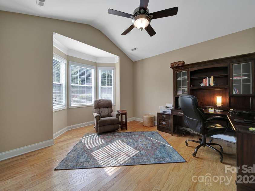 909 Autumn Glen Court, Clover, SC 29710.  MLS# CAR4265799, YatesRealty ID 26469. 