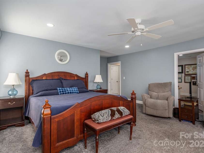 108 Oakwood Drive, Kings Mountain, NC 28086.  MLS# CAR4235788, YatesRealty ID 2647. 