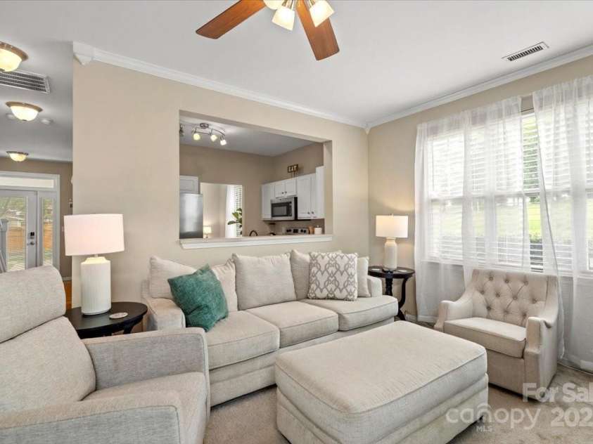 18812 Ramsey Cove Drive, Cornelius, NC 28031.  MLS# CAR4312408, YatesRealty ID 2647. 