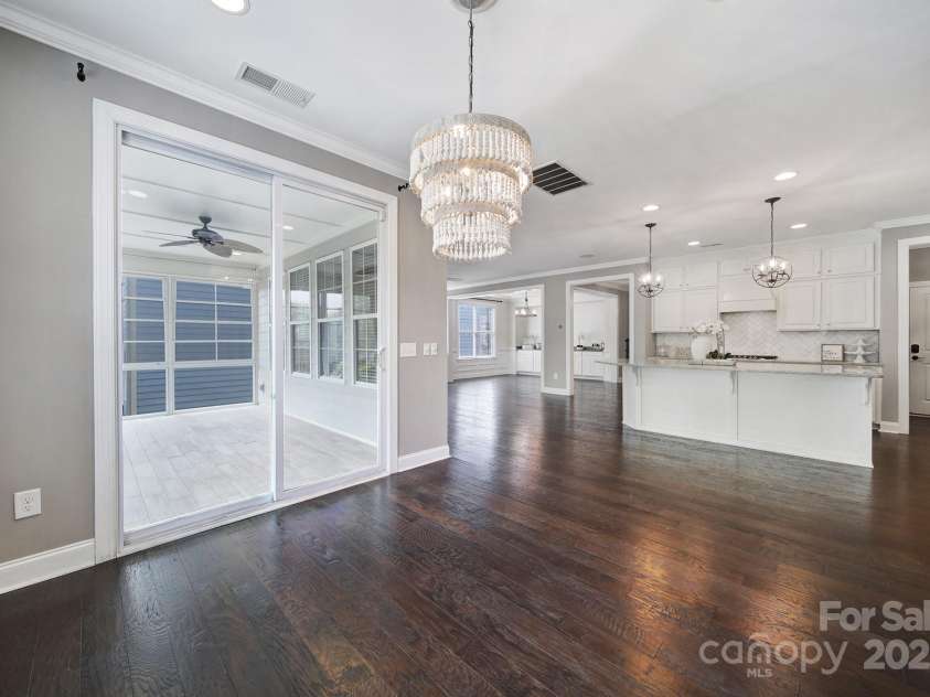 295 Helton Lane, Fort Mill, SC 29708.  MLS# CAR4259781, YatesRealty ID 26470. Breakfast area