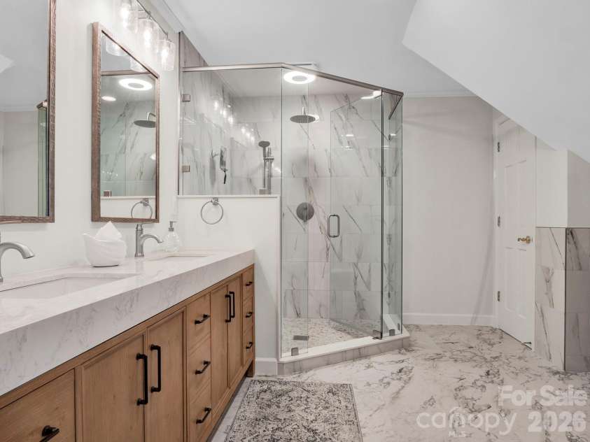 708 Barington Place, Matthews, NC 28105.  MLS# CAR4385055, YatesRealty ID 26470. 
