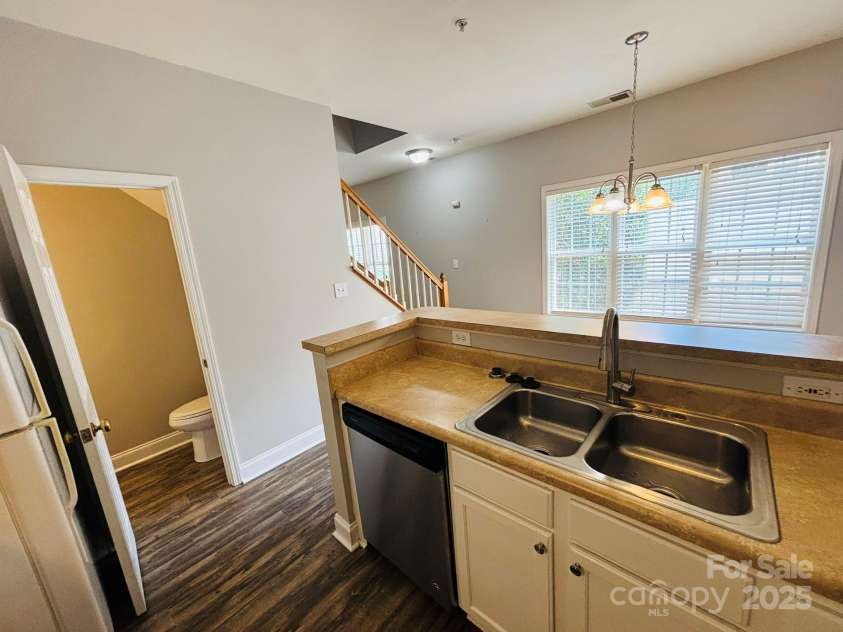 917 Shearer Street, Davidson, NC 28036.  MLS# CAR4280904, YatesRealty ID 26471. Galley Kitchen 2