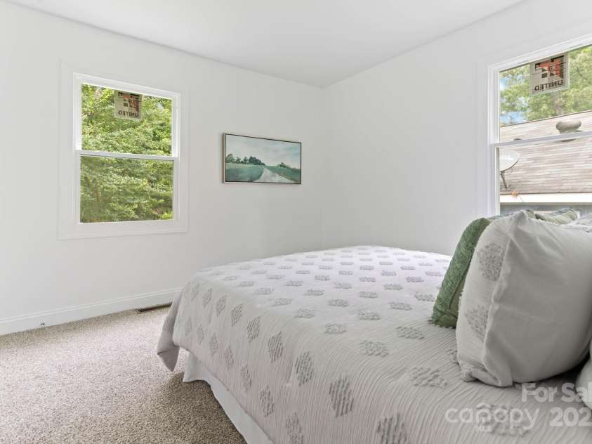 1705 Avondale Drive, Durham, NC 27701.  MLS# CAR4276503, YatesRealty ID 26472. 