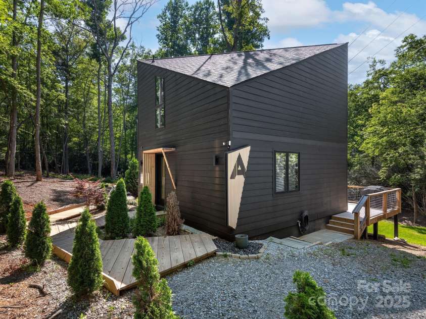 28 Concept Drive, Pisgah Forest, NC 28768.  MLS# CAR4280230, YatesRealty ID 26473. 