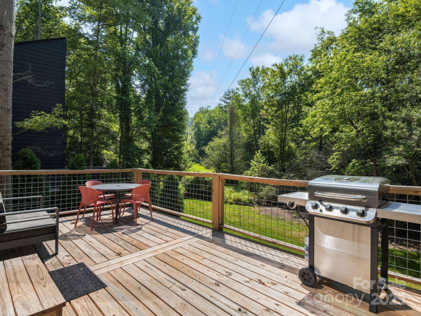 28 Concept Drive, Pisgah Forest, NC 28768.  MLS# CAR4280230, YatesRealty ID 26473. 