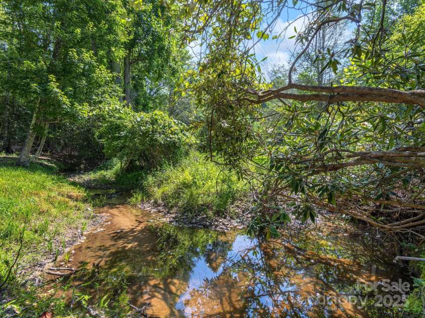 28 Concept Drive, Pisgah Forest, NC 28768.  MLS# CAR4280230, YatesRealty ID 26473. 