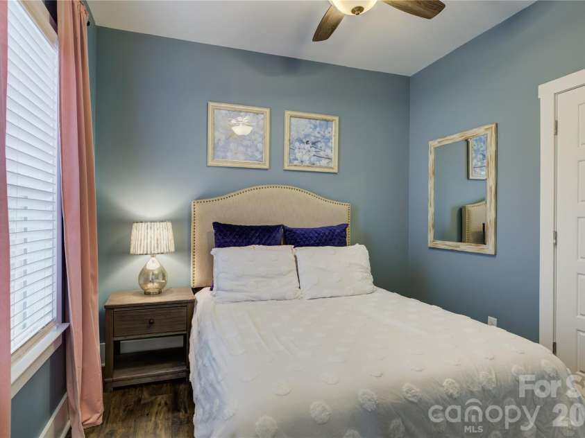 418 Crisfield Court, York, SC 29745.  MLS# CAR4384609, YatesRealty ID 26474. Gust suite on the main