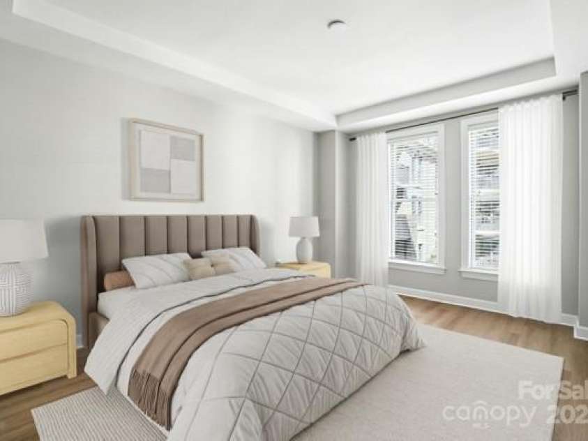 718 West Trade Street, Charlotte, NC 28202.  MLS# CAR4278302, YatesRealty ID 26474. Virtually Staged