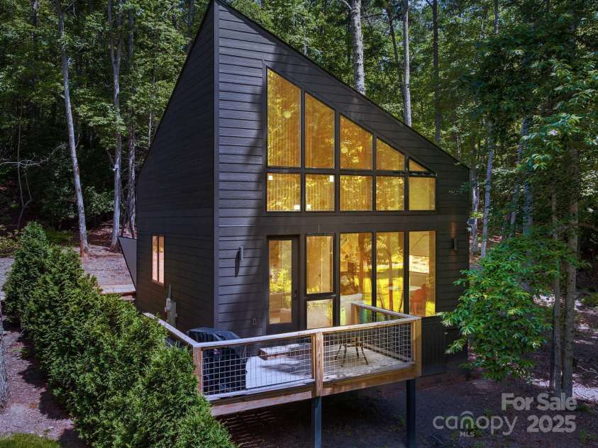 30 Concept Drive, Pisgah Forest, NC 28768.  MLS# CAR4280234, YatesRealty ID 26475. 