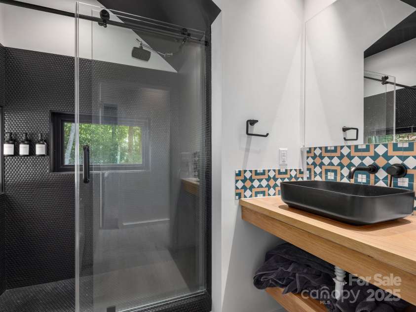 30 Concept Drive, Pisgah Forest, NC 28768.  MLS# CAR4280234, YatesRealty ID 26475. 