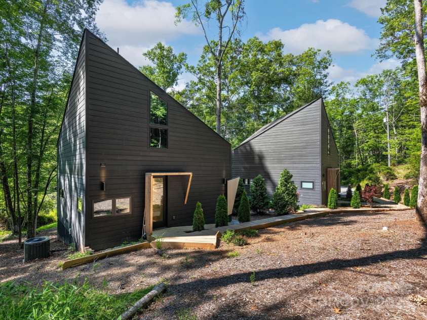 30 Concept Drive, Pisgah Forest, NC 28768.  MLS# CAR4280234, YatesRealty ID 26475. 