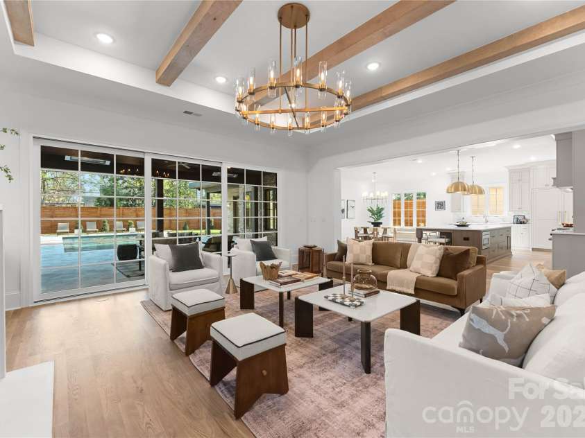 154 Canterbury Road, Charlotte, NC 28211.  MLS# CAR4402308, YatesRealty ID 26476. 