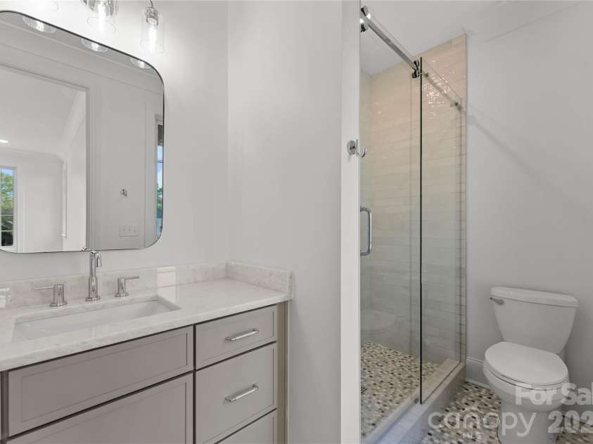 154 Canterbury Road, Charlotte, NC 28211.  MLS# CAR4402308, YatesRealty ID 26476. 