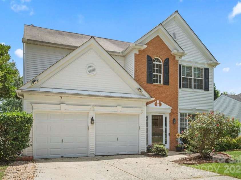 9406 Shepparton Drive, Huntersville, NC 28078.  MLS# CAR4281987, YatesRealty ID 26476. 