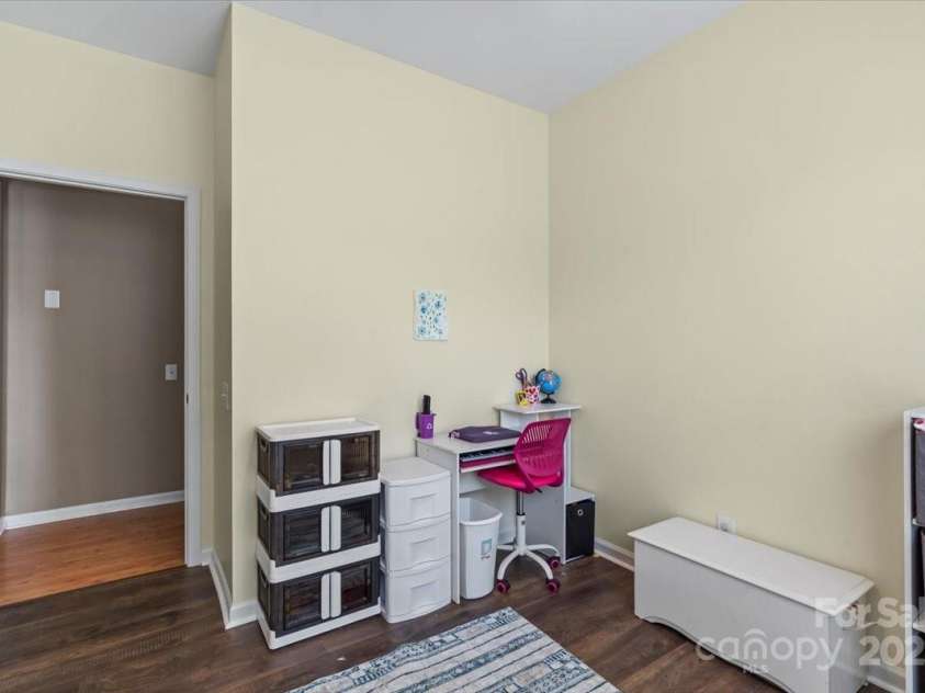 9406 Shepparton Drive, Huntersville, NC 28078.  MLS# CAR4281987, YatesRealty ID 26476. 