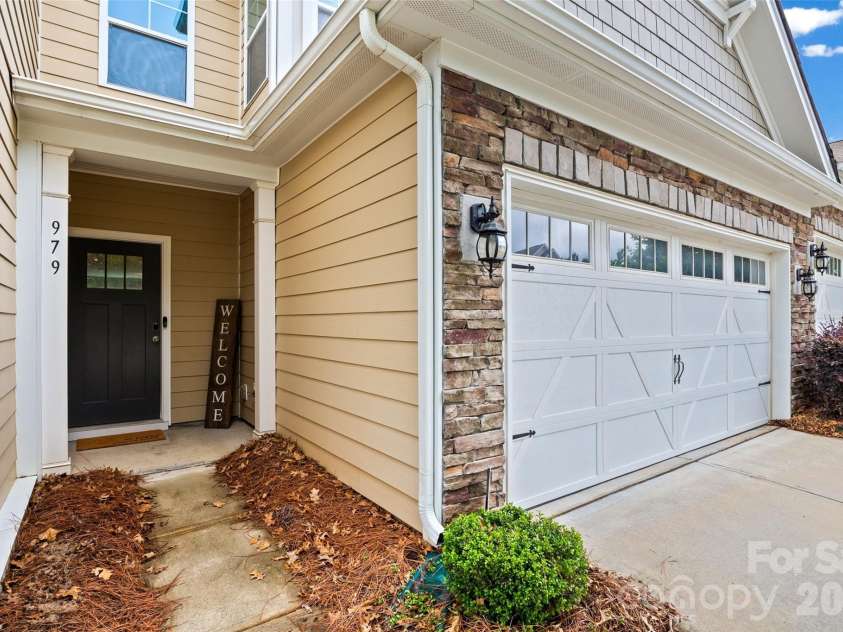 979 Pennington Drive, Lancaster, SC 29720.  MLS# CAR4376411, YatesRealty ID 26477. 
