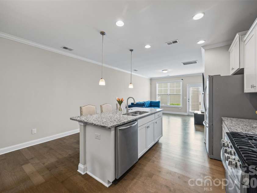 979 Pennington Drive, Lancaster, SC 29720.  MLS# CAR4376411, YatesRealty ID 26477. 