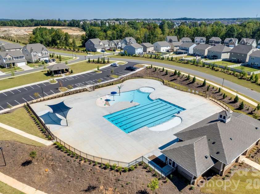 979 Pennington Drive, Lancaster, SC 29720.  MLS# CAR4376411, YatesRealty ID 26477. 
