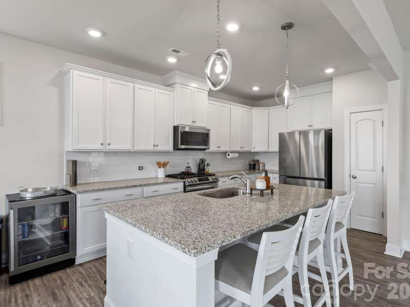 411 Hickory View Drive, Rock Hill, SC 29732.  MLS# CAR4376381, YatesRealty ID 26478. 