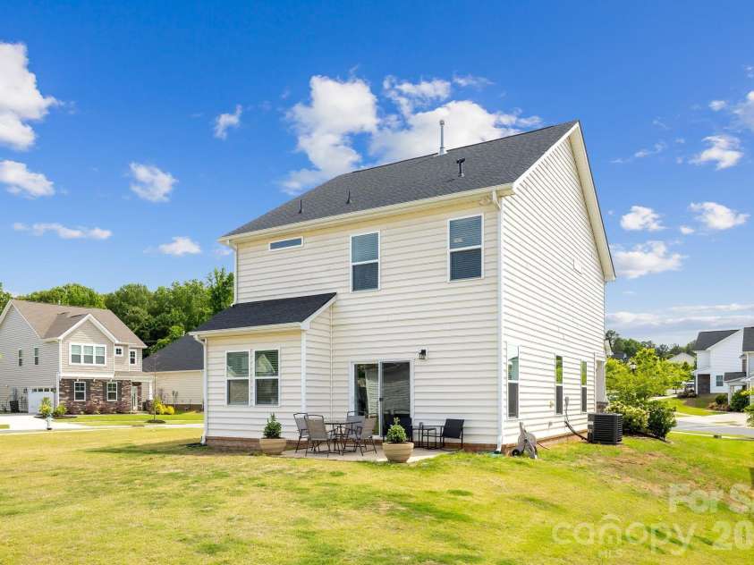 411 Hickory View Drive, Rock Hill, SC 29732.  MLS# CAR4376381, YatesRealty ID 26478. 