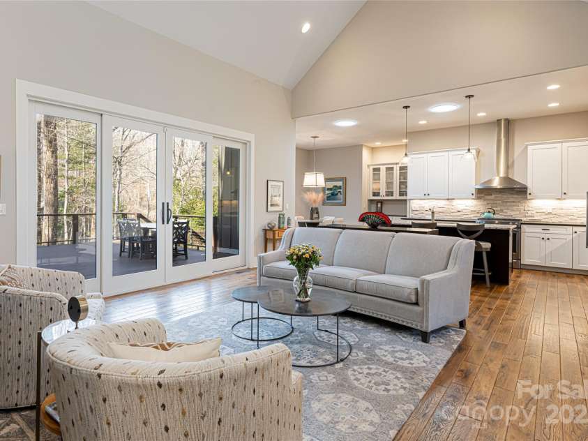 28 Woodland Aster Way, Asheville, NC 28804.  MLS# CAR4212425, YatesRealty ID 26479. Easy flow and well-designed spaces