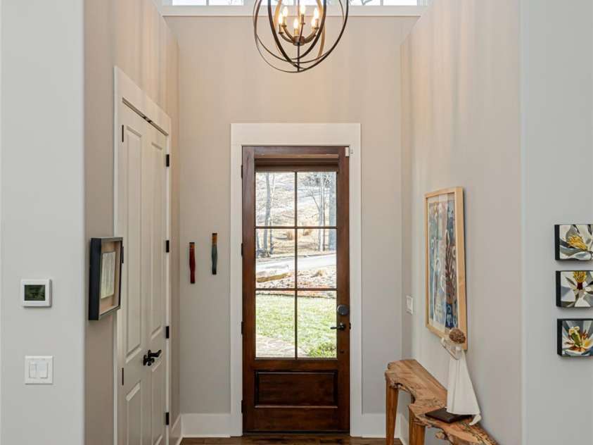 28 Woodland Aster Way, Asheville, NC 28804.  MLS# CAR4212425, YatesRealty ID 26479. Gracious vaulted entry